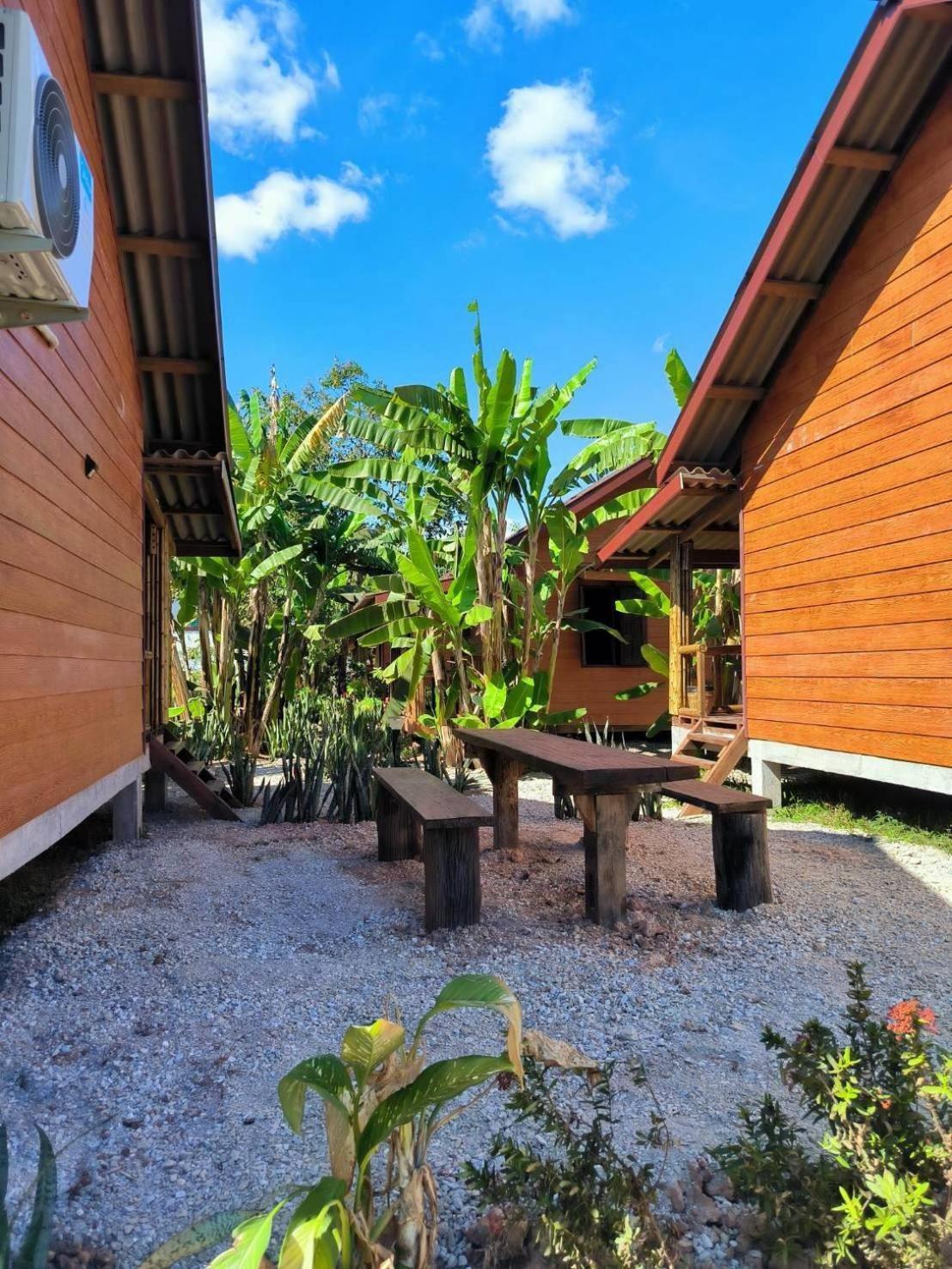 Nana Bungalows Ban Tan Exterior photo