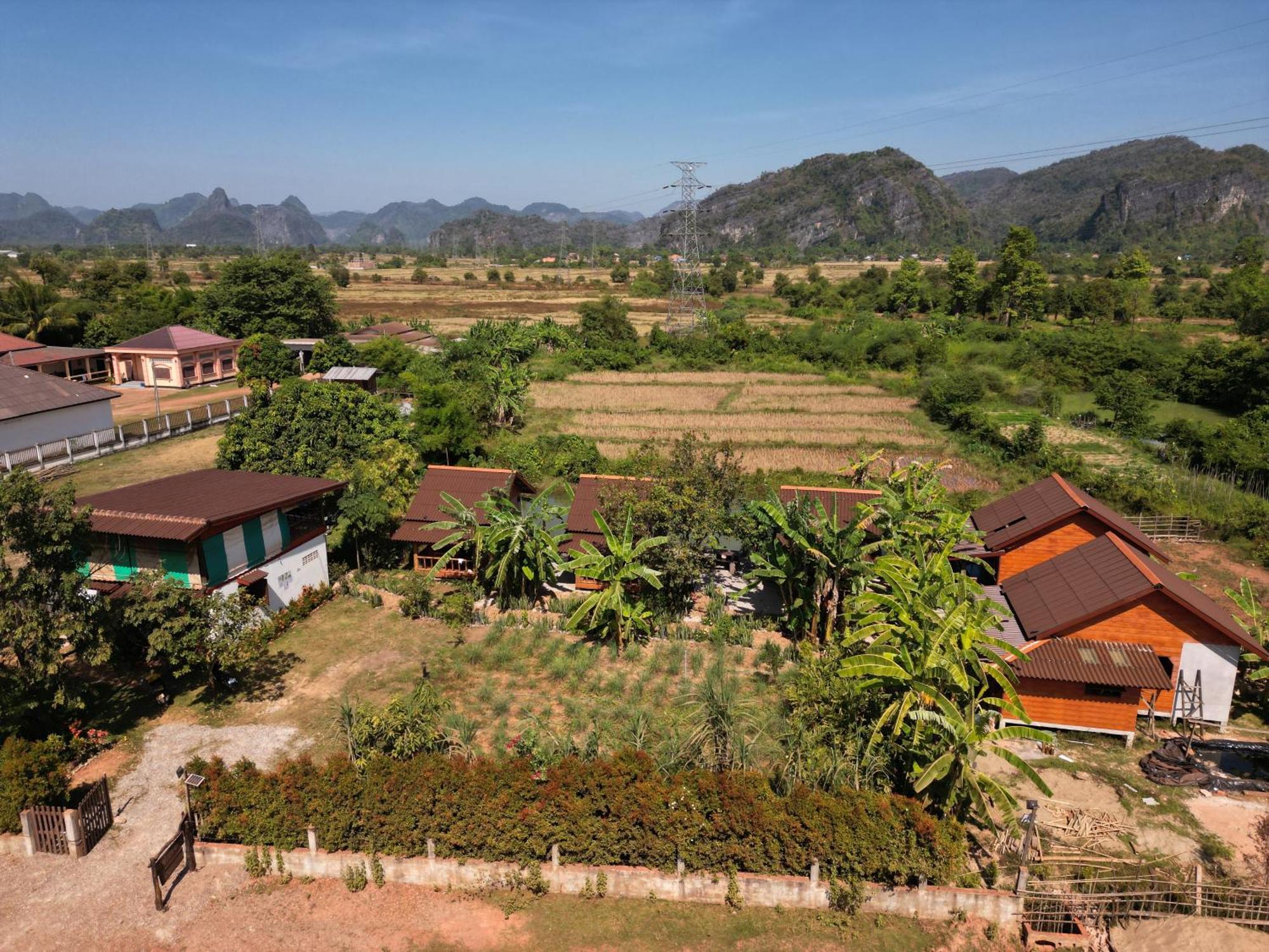 Nana Bungalows Ban Tan Exterior photo