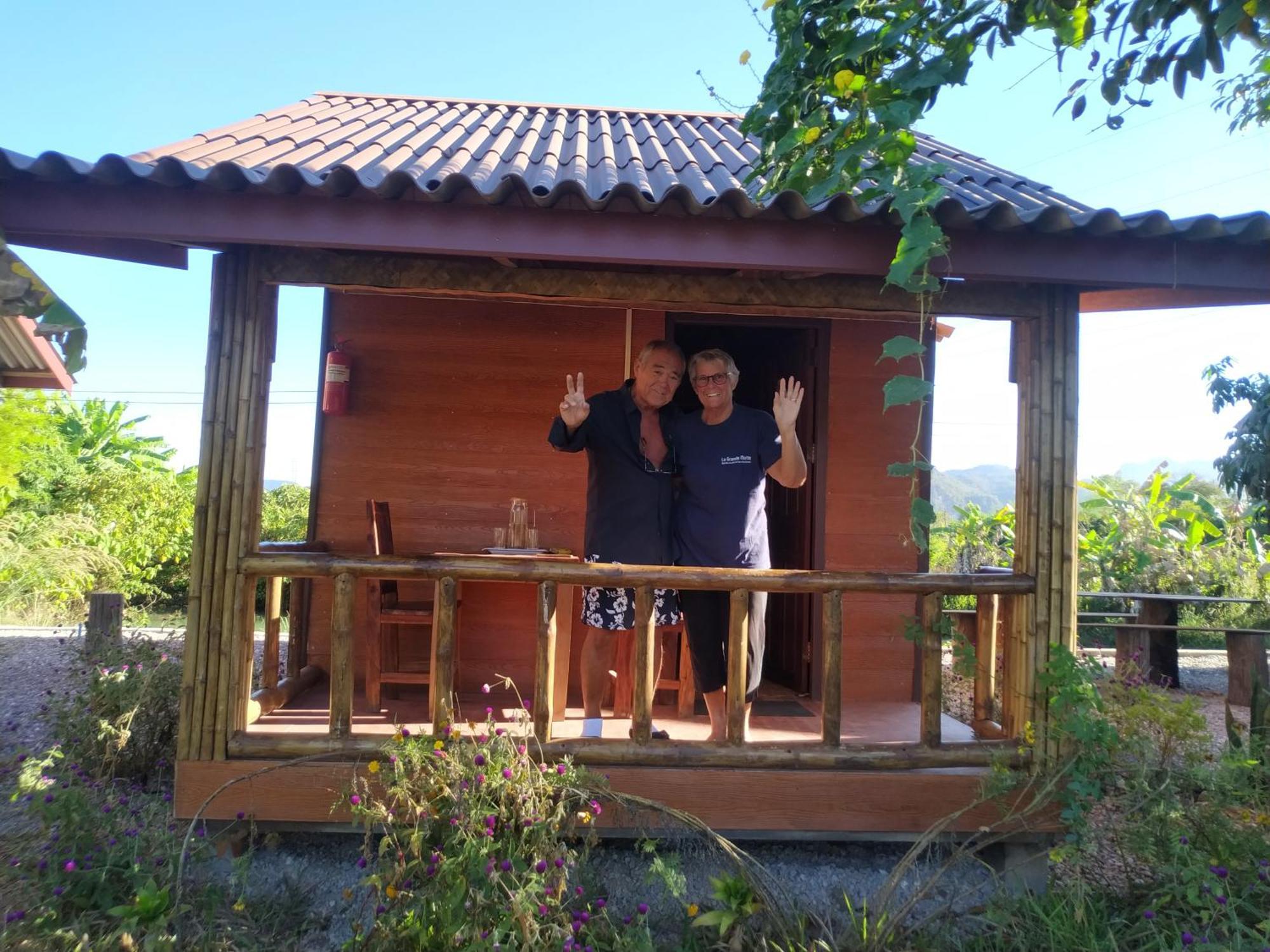 Nana Bungalows Ban Tan Room photo